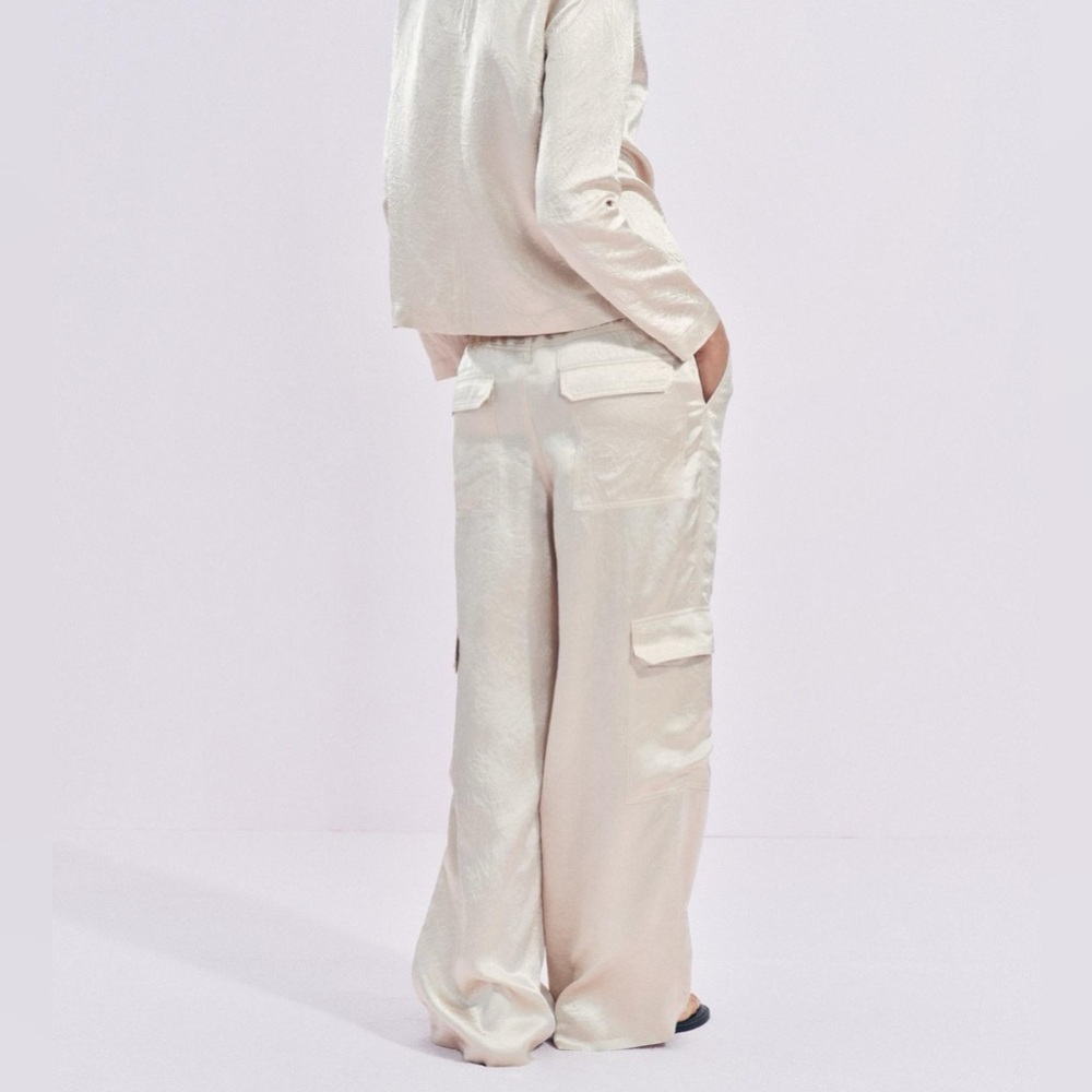ZARA DRAPED SATIN EFFECT PANTS COLLECTION ELEGANT CREAM TOP SIZE M - Picture 9 of 13